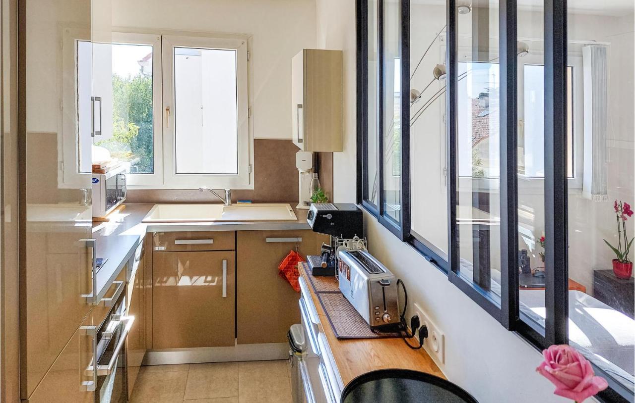 Awesome Apartment In Triel-Sur-Seine With Kitchen Zewnętrze zdjęcie