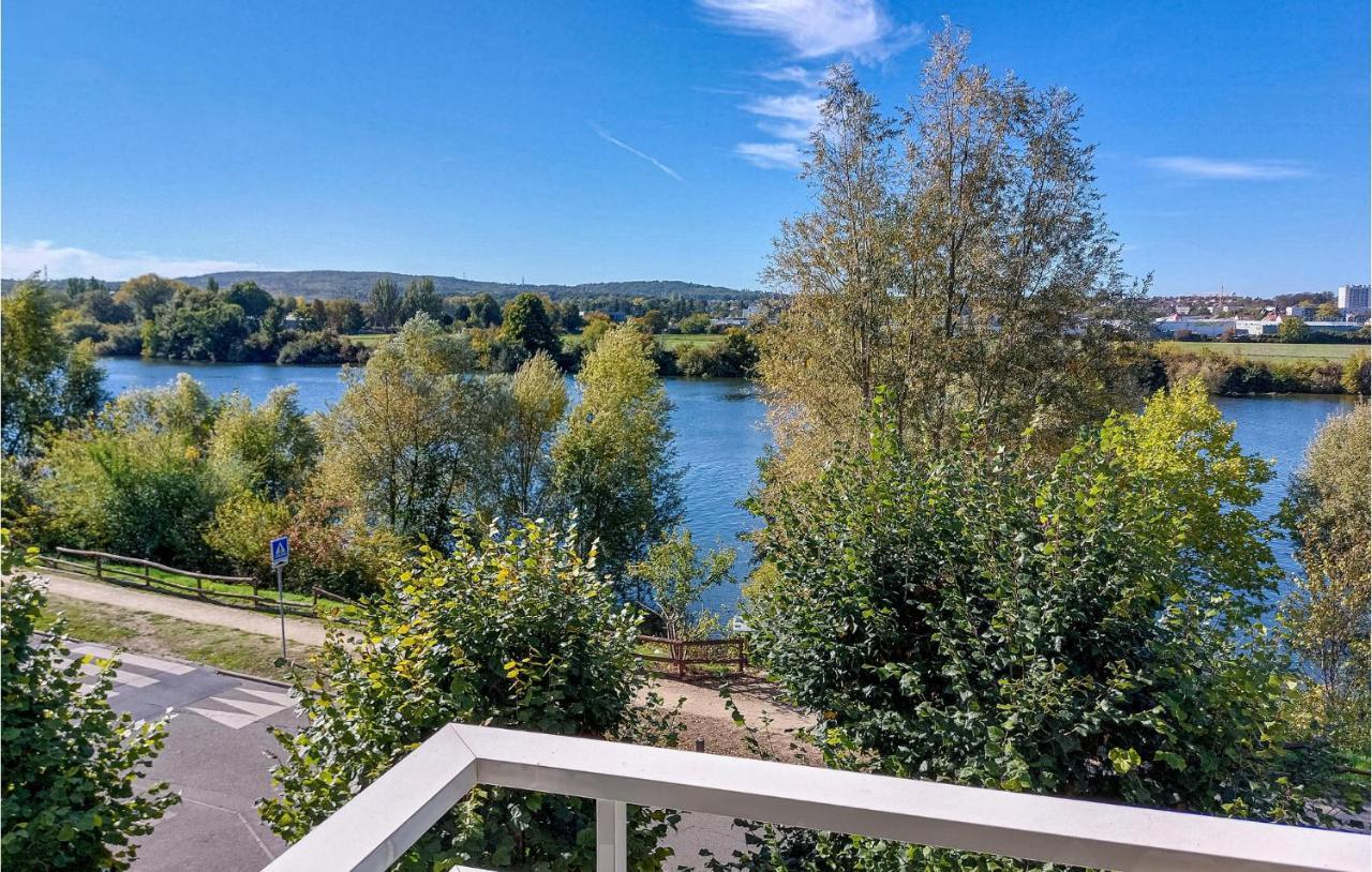Awesome Apartment In Triel-Sur-Seine With Kitchen Zewnętrze zdjęcie