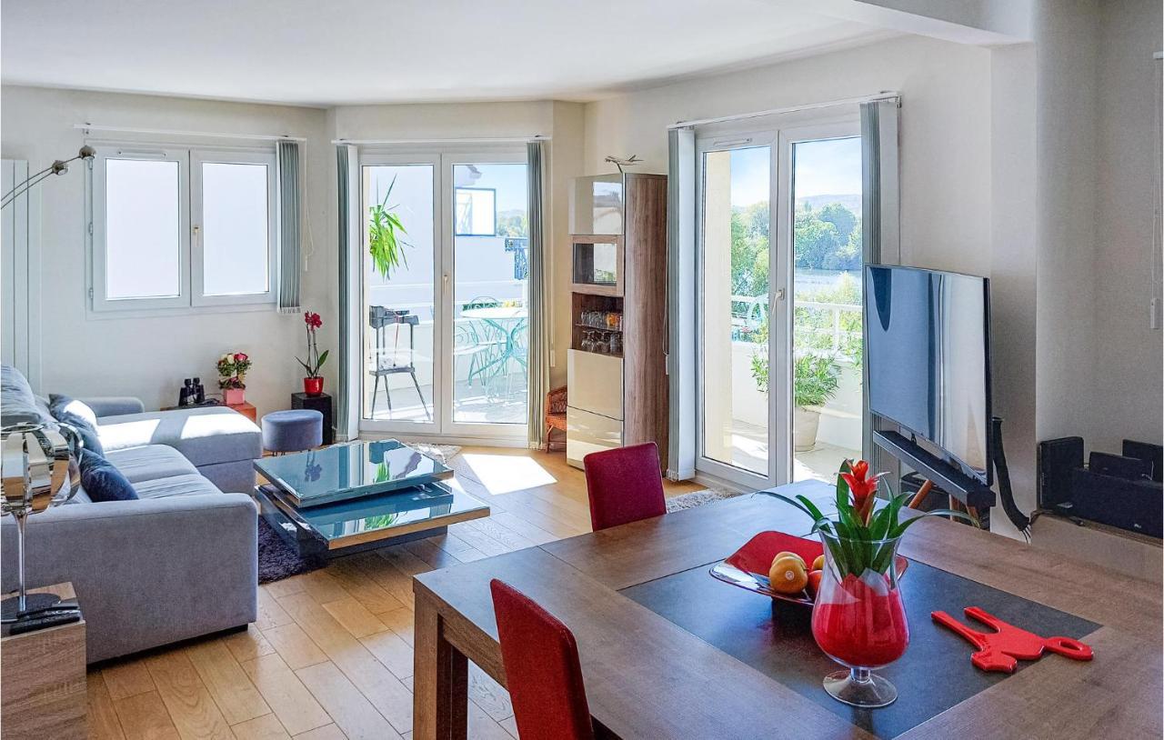 Awesome Apartment In Triel-Sur-Seine With Kitchen Zewnętrze zdjęcie